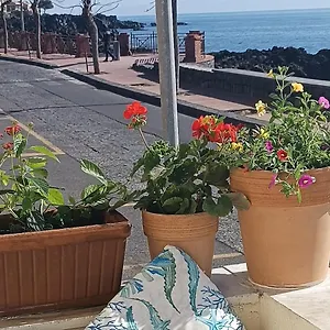 Sicily Little Family , Acireale Italia